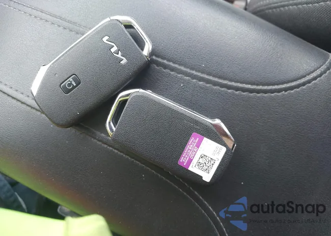 3KPF54AD2PE583712: 42461580