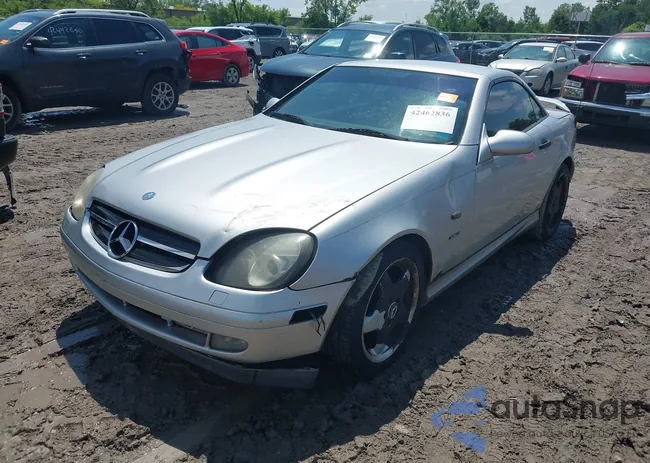 WDBKK47F9XF136119: 42462836