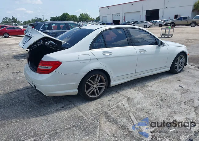 WDDGF4HB2EA963886: 42463194