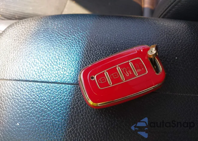 5XYKUCA10BG032384: 42463944