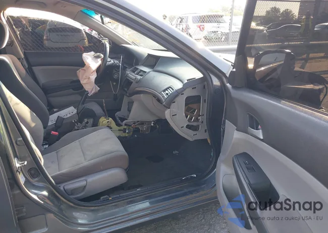 1HGCP2E38AA053095: 42463975