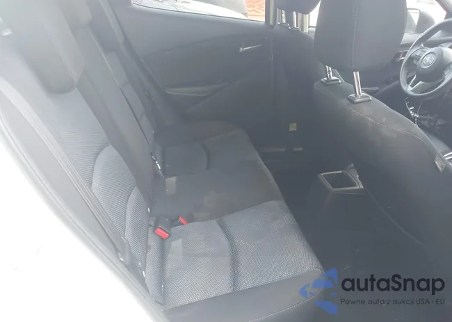 3MYDLBZV9GY113630: 42464084