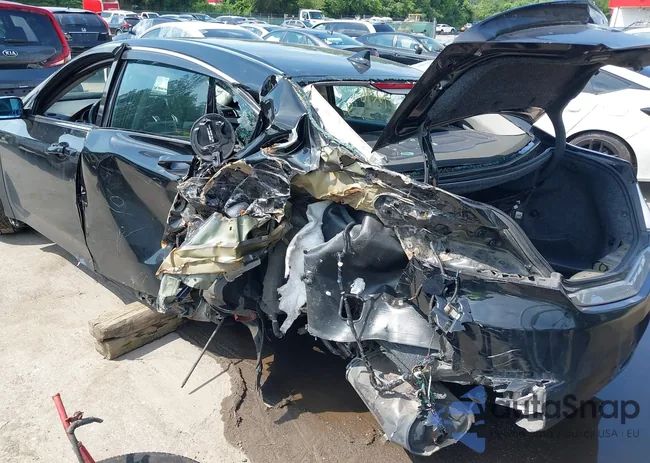 19UUA9F59EA000863: 42464087