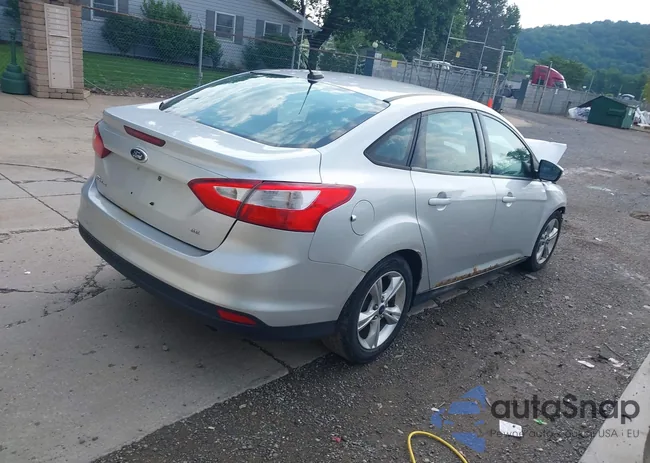 1FADP3F20EL323094: 42464128