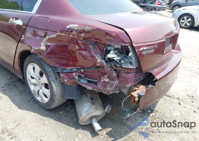 1HGCP36818A077068: 42464191