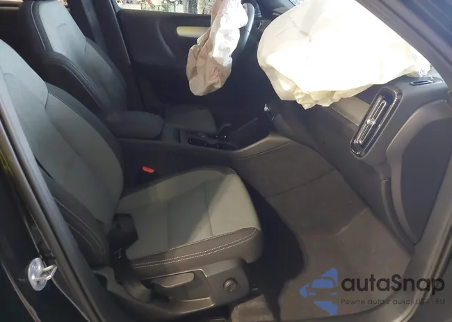 YV4L12UJ9S2544719: 42463641