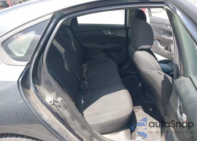 3KPF24AD7KE027526: 42463654