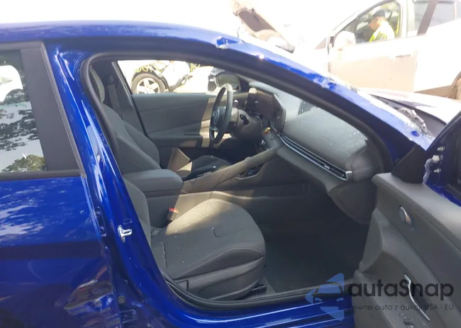 KMHLM4DG9RU652679: 42463706