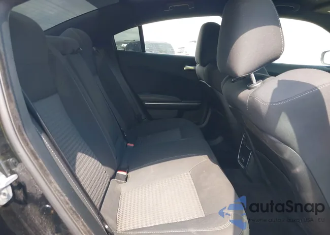 2C3CDXHG9KH527193: 42464746