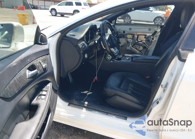 WDDLJ7DB7GA170526: 42464785