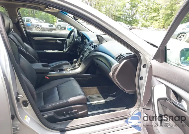 19UUA8F20CA028015: 42465025