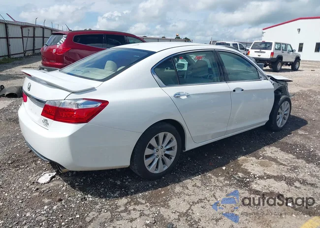 1HGCR3F8XFA011898: 42465058