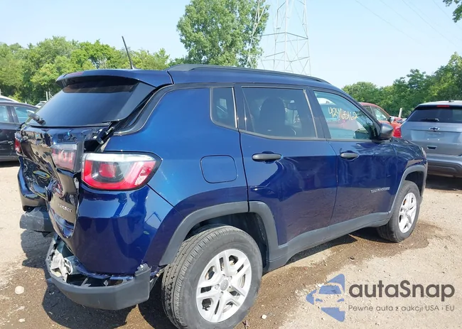 3C4NJDAB8JT143518: 42465162