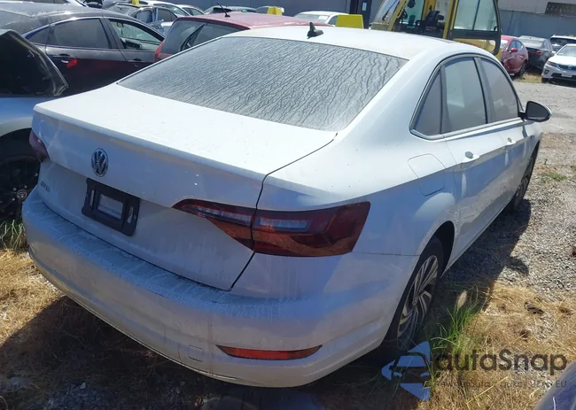 3VWE57BU1LM104222: 42465183