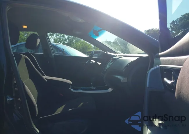 1N4AL3AP5DC147854: 42464370