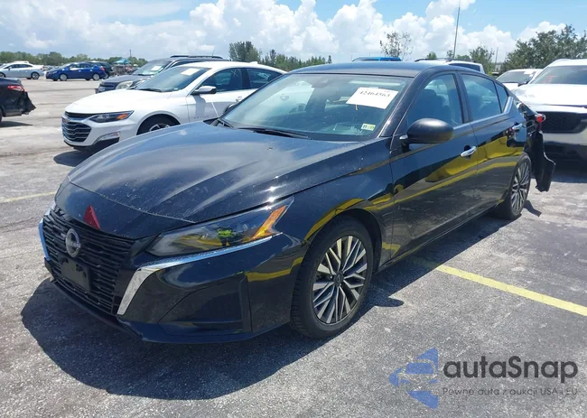 1N4BL4DV4RN363713: 42464563