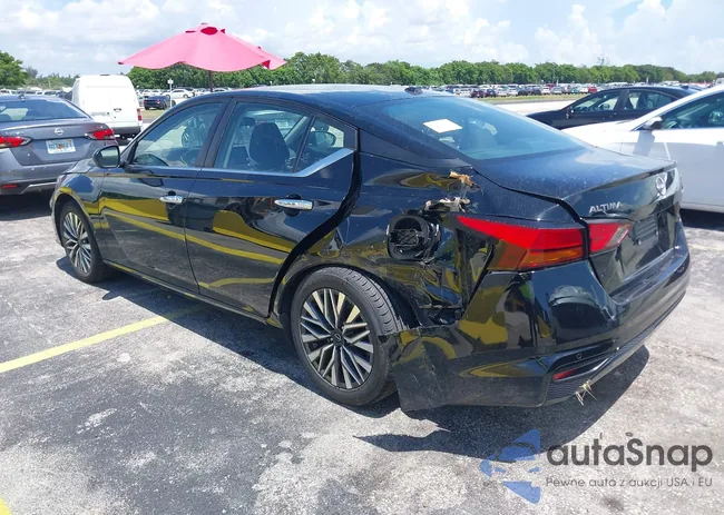 1N4BL4DV4RN363713: 42464563