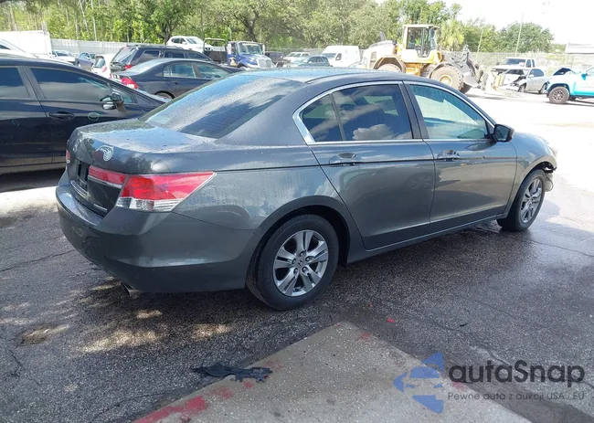 1HGCP2F61CA195588: 42466013