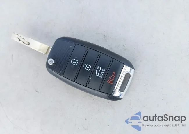 3KPA24AD8ME403647: 42466035