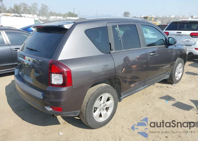 1C4NJCBA1ED832389: 42466048