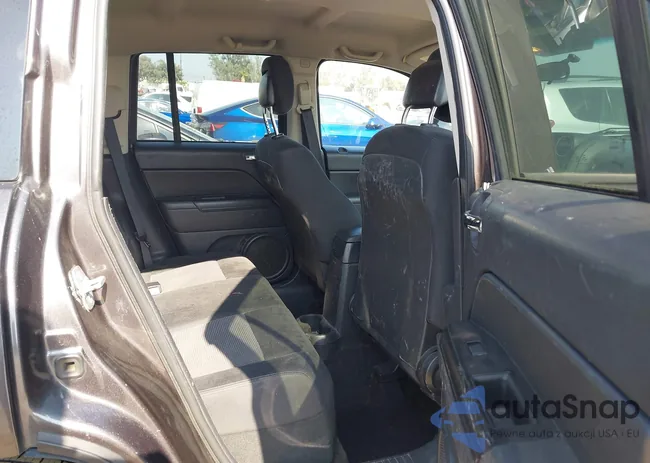 1C4NJCBA1ED832389: 42466048