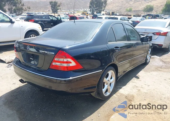 WDBRF40J55F627804: 42466121