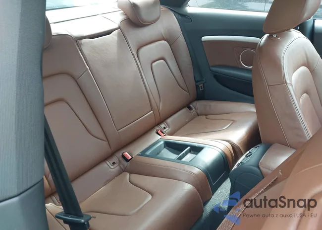 WAULFAFR2BA051470: 42465472