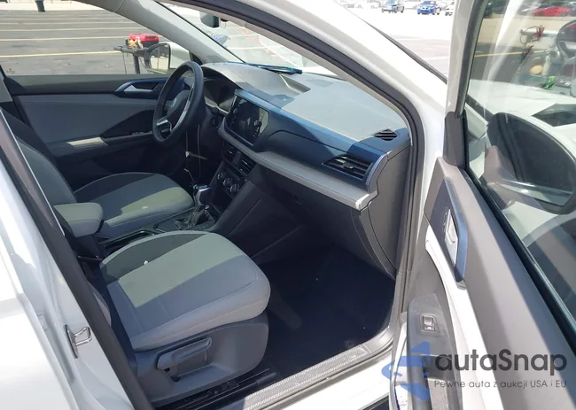 3VVEX7B28RM056904: 42465677