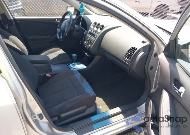 1N4AL2AP1BN490480: 42466894