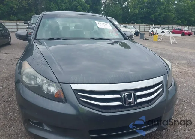 1HGCP3F8XBA012081: 42467202