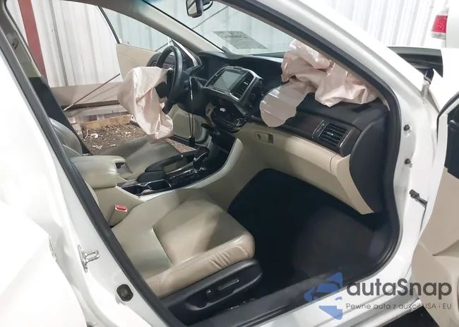 1HGCR2F88HA037333: 42466604