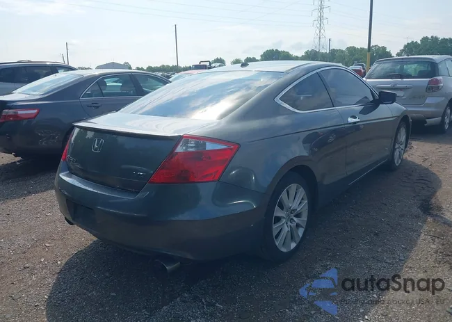 1HGCS228X8A017806: 42466635