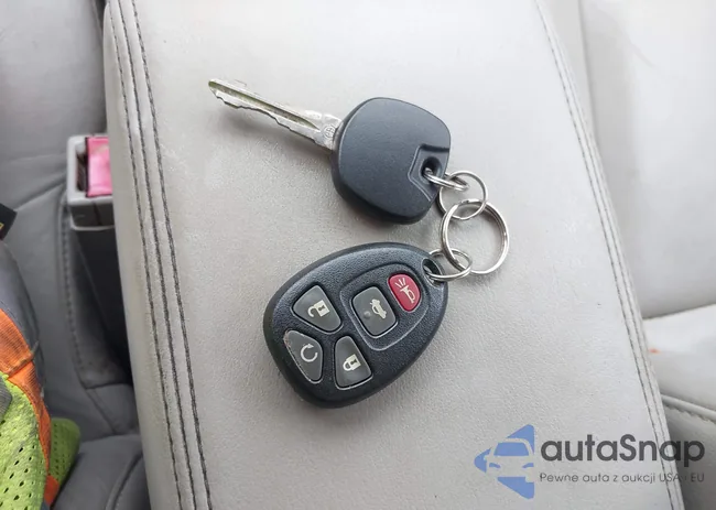 2G1WC581369123990: 42467853