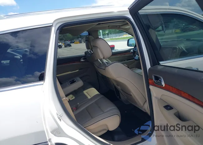 1C4RJFCT5CC180219: 42467854