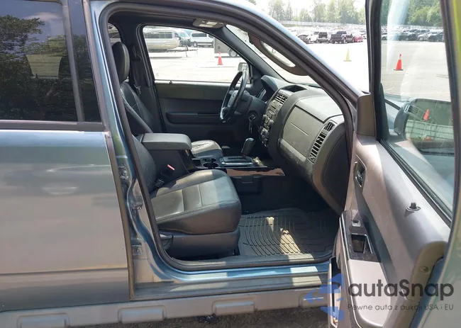 1FMCU9EG7CKB01925: 42468280