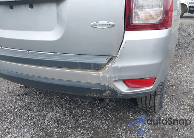 1C4NJDEB4HD162271: 42468313