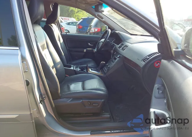 YV4952CYXC1620436: 42467450