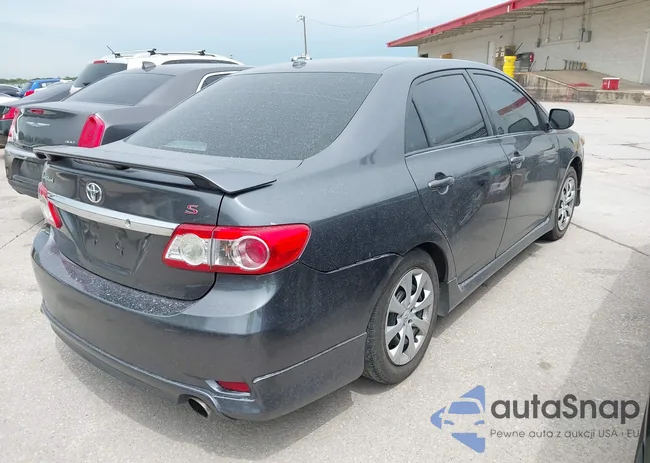 2T1BU4EE2BC743258: 42467537