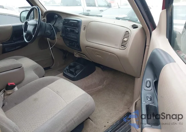 4F4YR16X0WTM16695: 42467653