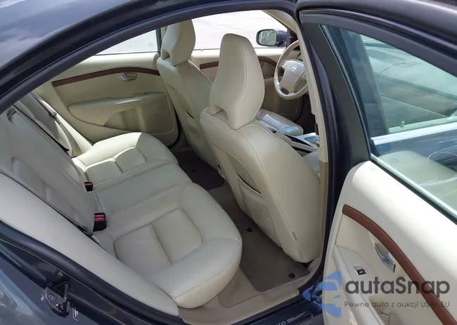 YV1AS982891105816: 42468897