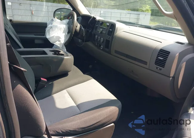 2GTEK13C081127651: 42468910