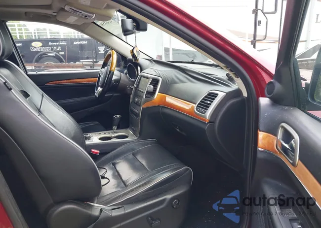 1C4RJFCT8CC184328: 42468580