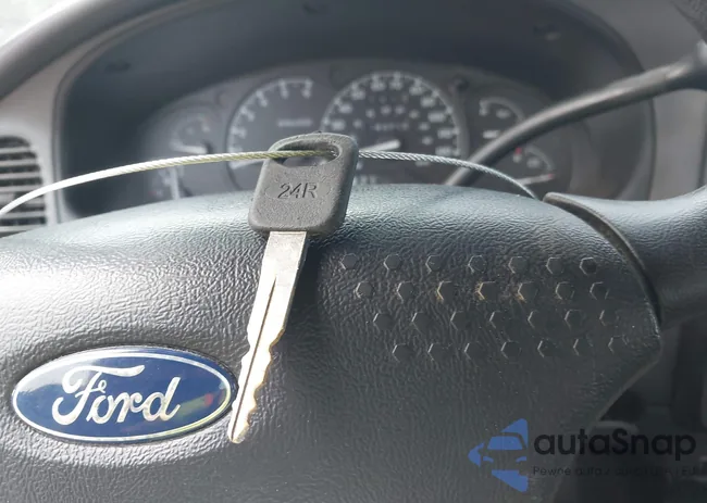 1FTYR10C51TA18809: 42469818