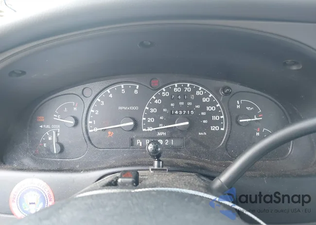 1FTYR10C51TA18809: 42469818