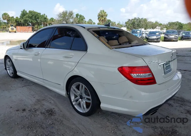 WDDGF4HB3CR194863: 42469845