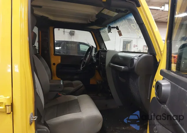 1J8GA391X9L773636: 42469973