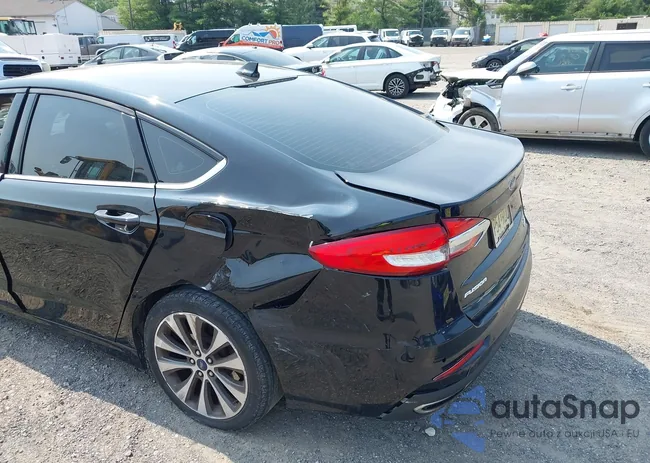 3FA6P0T94LR191111: 42470061