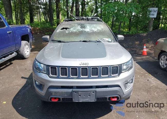 3C4NJDDB5JT130317: 42470070