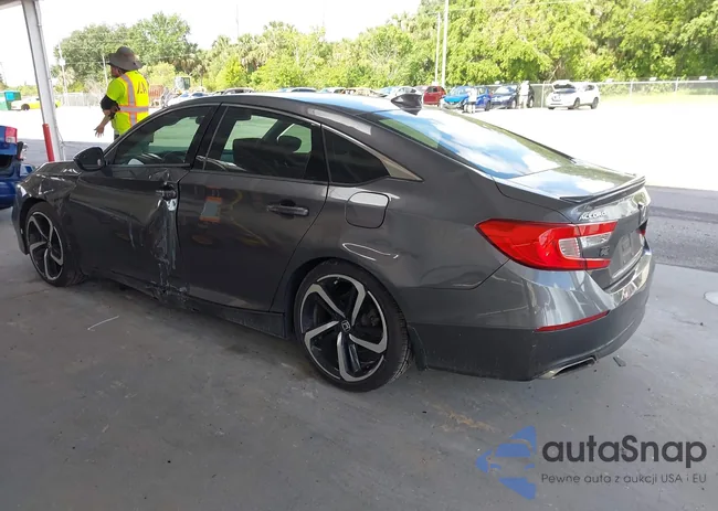 1HGCV2F33KA015456: 42470172