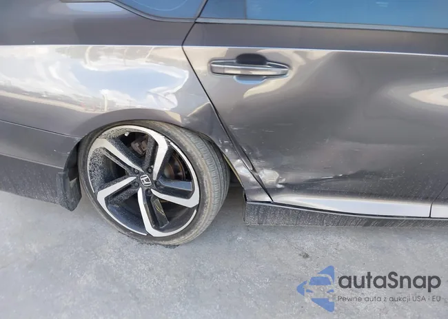 1HGCV2F33KA015456: 42470172